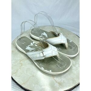 Clarks Collection Adjustable Thong Sandals Womens 9 White Comfy Beach Flip Flops